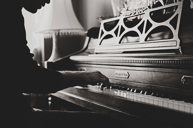 George Hennesey's Klaverbænk: Et must-have for enhver pianist